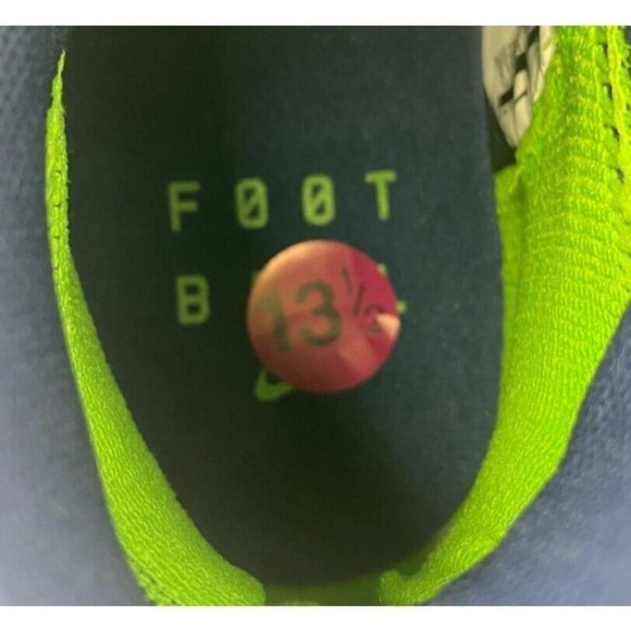 Nike Vapor Untouchable Pro 3 Sz 13.5 Seahawks Neon Green Navy Cleats AO3021-400 - Picture 7 of 7